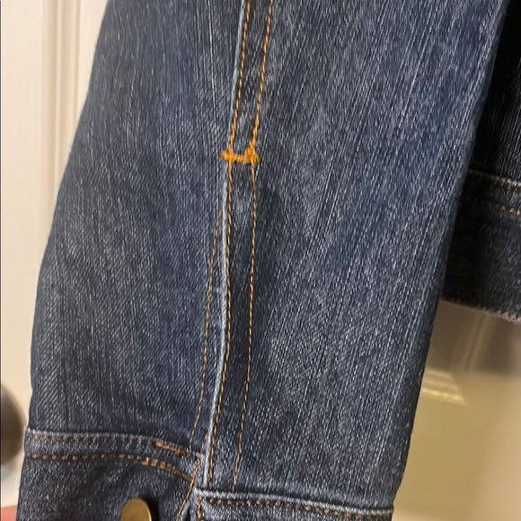 Chadwicks Blue Jean Jacket Timeless Denim Style - Picture 4 of 4